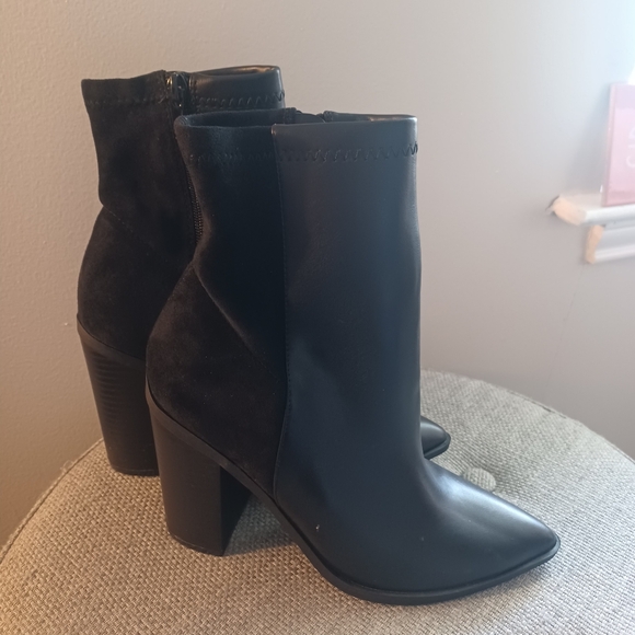 LAST CHANCE NWOT LuLus Essex Black Faux Leather Heeled Boots Booties Sz 8 - Picture 1 of 6